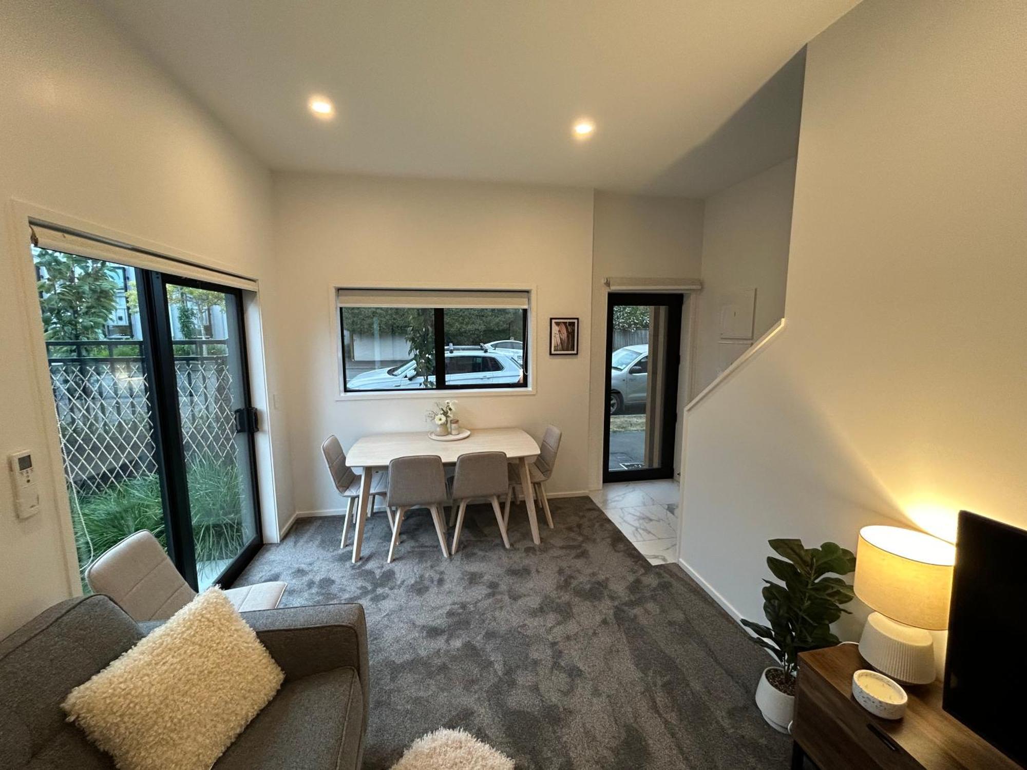 Spacious Inner City Townhouse Christchurch Exterior photo